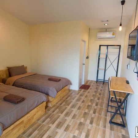 Bed Box Hotel Nakhonratchasima Buitenkant foto