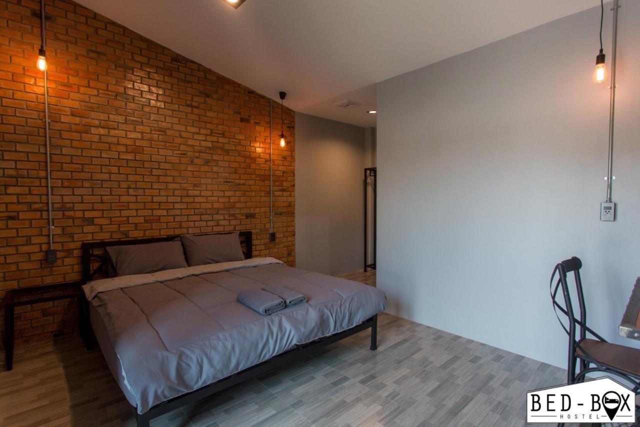 Bed Box Hotel Nakhonratchasima Buitenkant foto
